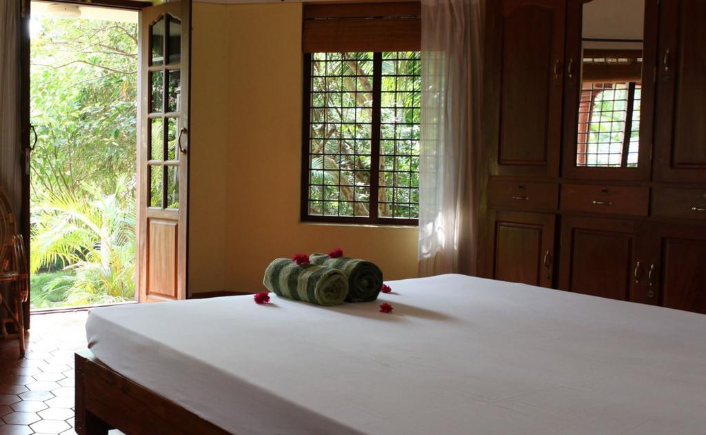 Amrutham Ayurvedic Village Resort Kovalam Kamer foto